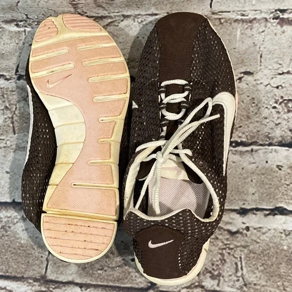 Nike Women's Water Shoes - Picture 4 of 7